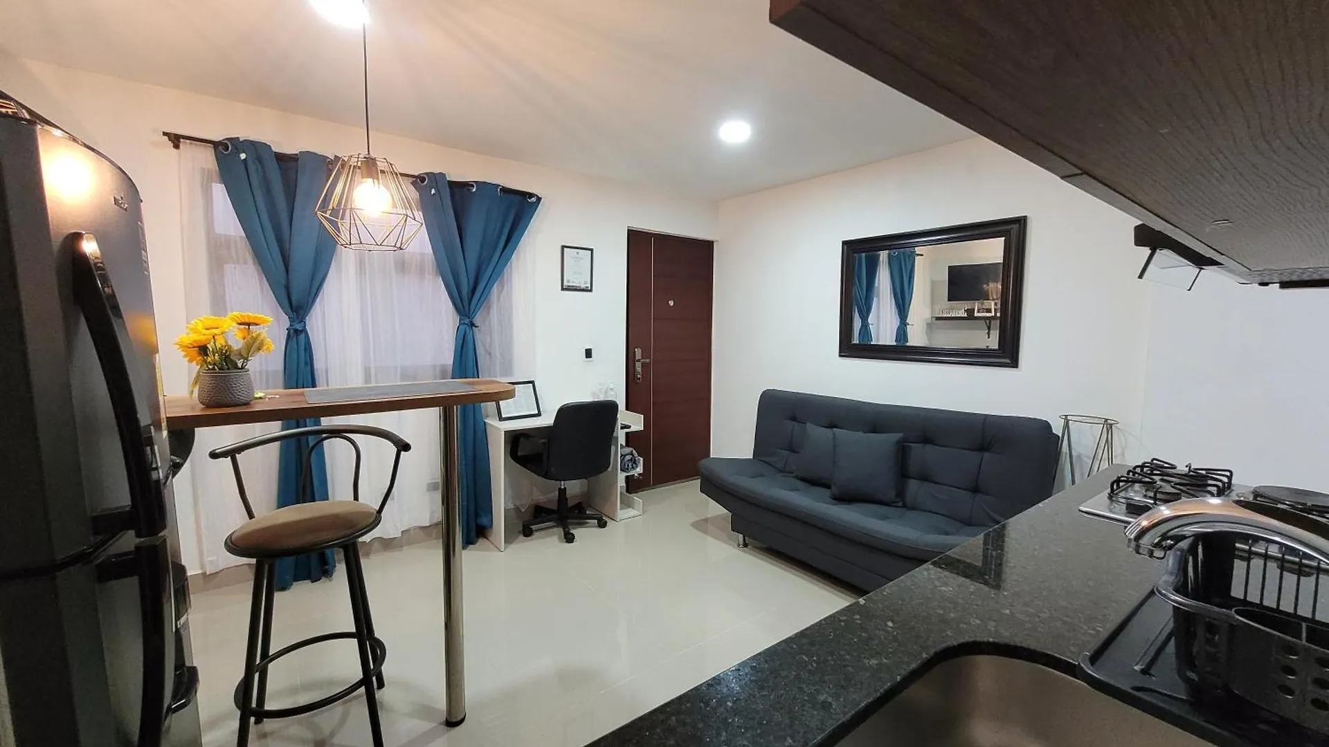 Edificio Manantiales Torre 1 Apartment Medellin