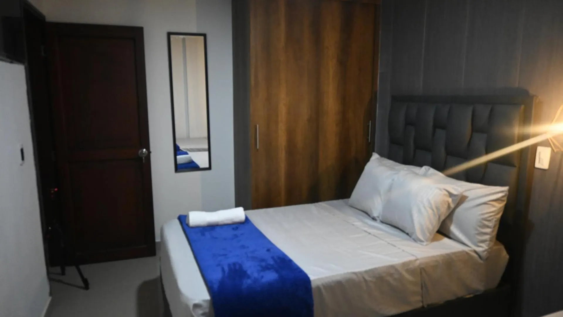 Apartamento Edificio Manantiales Torre 1 Medellín 0*,  Colombia